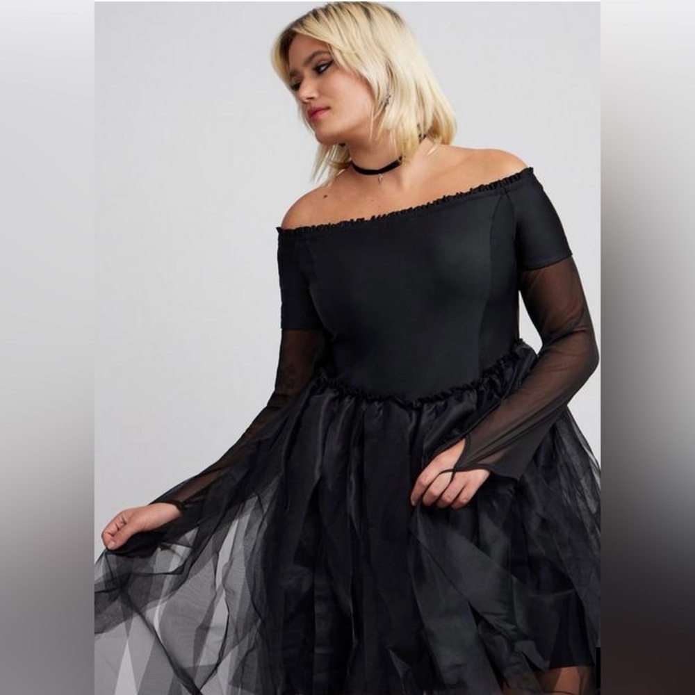 NWT-Torrid/black Halloween costume hi-low off the shoulder tulle dress size 3X - Picture 2 of 12